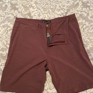 Travis Mathew Golf Shorts sz 38 maroon mauve